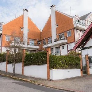 https://apartamento-campos-do-jordao-centro-capivari.camposdojordaohotels.net